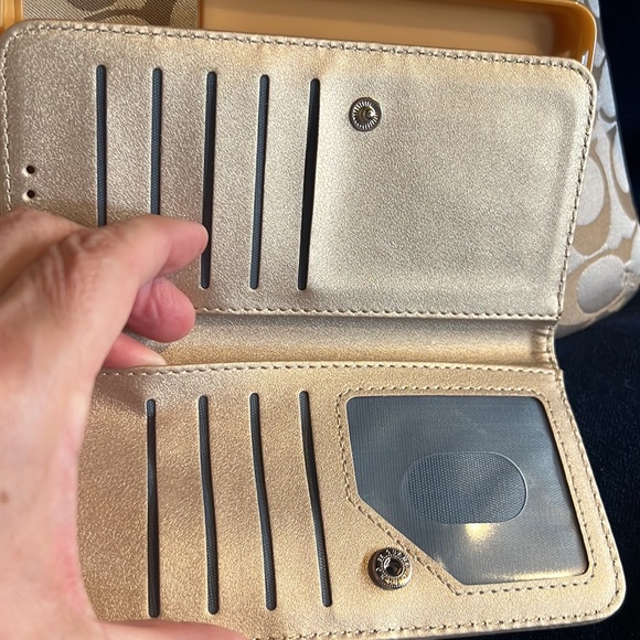 𝐆𝐎𝐋𝐃 𝐆𝐋𝐈𝐓𝐓𝐄𝐑𝐘 𝐏𝐇𝐎𝐍𝐄 𝐂𝐀𝐒𝐄 𝐂𝐀𝐑𝐃 𝐇𝐎𝐋𝐃𝐄𝐑 - Picture 7 of 11